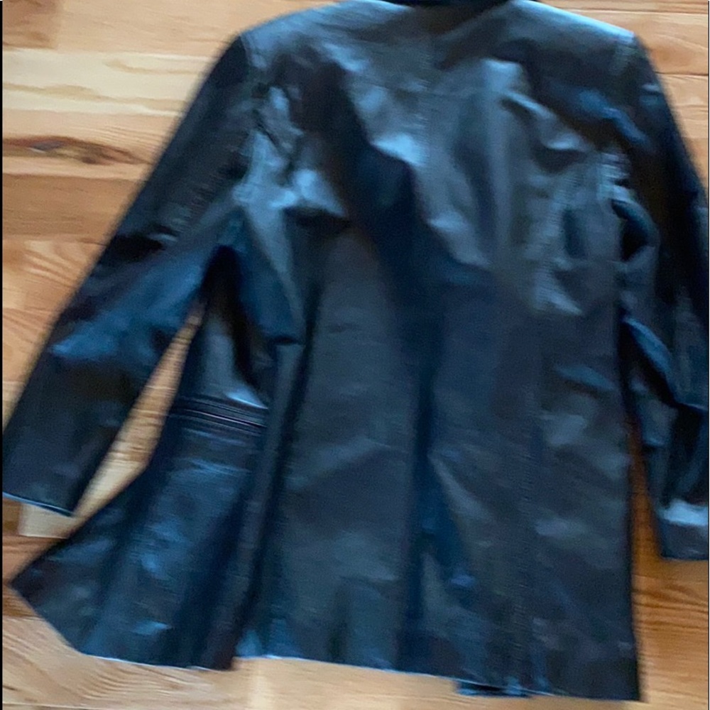Leather jacket - Picture 4 of 6
